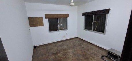 Hoora, Apartments, Flats, Houses & Villas, BHD 200/month,  Furnished,  2 BR,  400 Sq. Meter,  2BHK With EWA Furnished Flat For (family Only) For Rent In Hoora