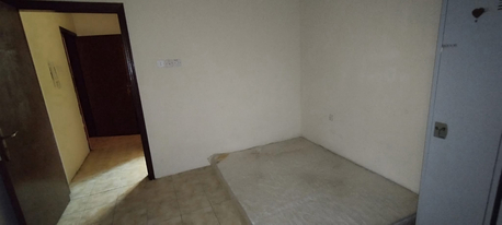 Manama, Apartments, Flats, Houses & Villas, BHD 130/month,  Ras Ruman:- Studio Flat On Rent With Ac.   📍Close To Zenj Exchange.  Bd 130/- With Ewa