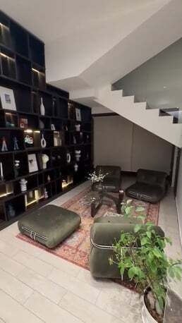 Amman, Apartments, Flats, Houses & Villas, JOD 50000/year,  Furnished,  4 BR,  Deplux Fully Furnished 4B Apart Garden, Pool , Gym And Terraces Der Ghbar 00962777688956