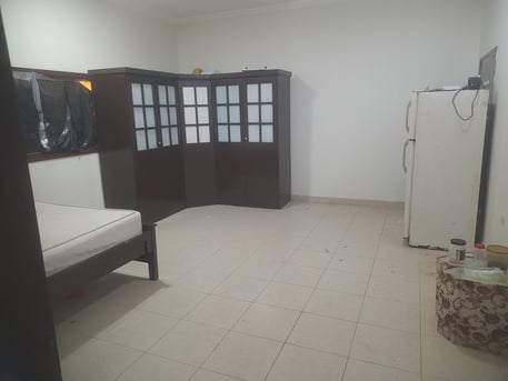 Jubail, Sublets, SAR 1000/month,  Studio,  SEMI FURNISHED BIG ROOM WITH SEPARATE ENTRANCE FOR COUPLE OR BACHELOR