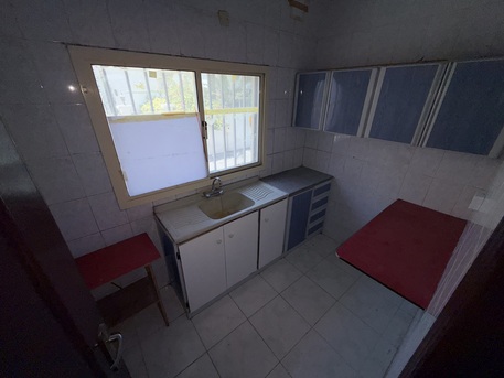 Gudaibiya, Apartments, Flats, Houses & Villas, BHD 120/year,  1 BR,  Amazing Semi Furnished  1 Bedroom Apartment Available