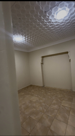 Al Malaz, Apartments, Flats, Houses & Villas, SAR 38000/year,  4 BR,  Family Portions Of A Villa Are Now Available For Rent In A Prime, Highly Accessible Locat