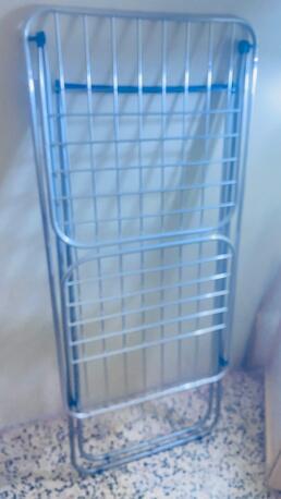 Busaiteen, Furniture, BHD 16,  SIDE TABLE AND CHAIR FOR SALE