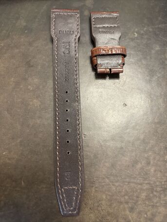 New York, Fashion & Design, Buy IWC Pilot Watch Strap For A Secure Fit And Everyday Comfort