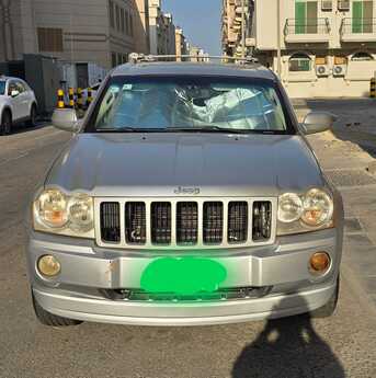 Khobar, Vehicles, Cars & Trucks , SAR 20000,  Jeep Grand Cherokee 4x4 4.7L V8 Full Option,  2005,  Automatic,  282681 KM,   ODO : 282681
