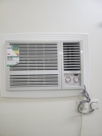 Yanbu, Air Conditioners, SAR 700,  Urgent Sale