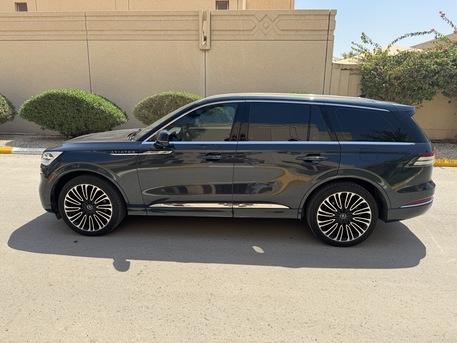 Al Yarmouk, Vehicles, Cars & Trucks , SAR 265000,  Lincoln Aviator,  2024,  Automatic,  26000 KM,  Private Sale |  Black Label Presidential |  MY | Stone Blue | 3.0L V6 T