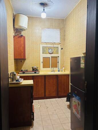 Al Suwaidi, Rooms for Rent, SAR 1000/month,  Furnished,  One Room Available For Single Lady