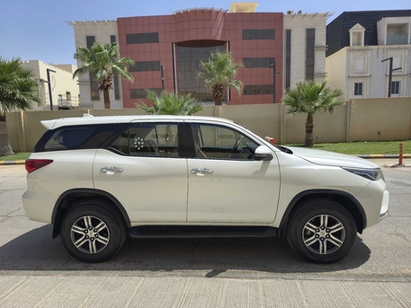 Al Sulaymaniyyah, Vehicles, Cars & Trucks , SAR 98000,  Toyota Fortuner,  2022,  Automatic,  83000 KM,