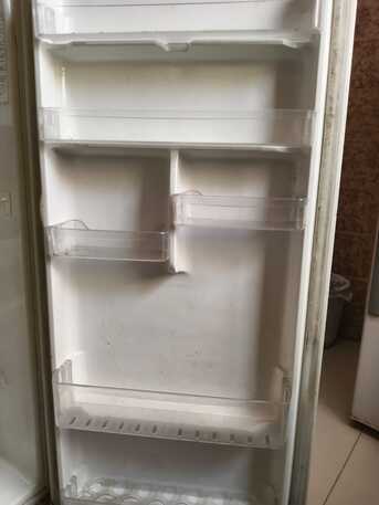 Manama, Appliances, BHD 10,  Used Medium Fridge For Sale