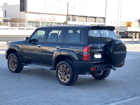 Manama, Vehicles, Cars & Trucks , BHD 5500,  Nissan Patrol Super Safari,  2006,  Manual,  315000 KM,    (Black)