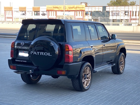 Manama, Vehicles, Cars & Trucks , BHD 5500,  Nissan Patrol Super Safari,  2006,  Manual,  315000 KM,    (Black)