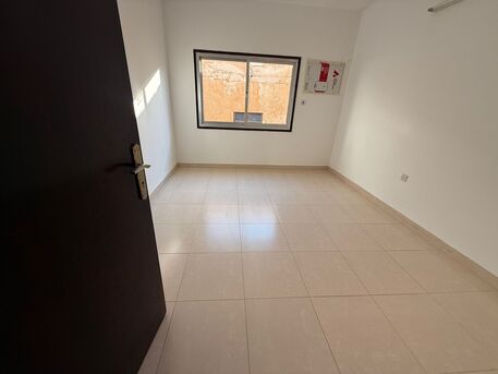 Ras Rumman, Apartments, Flats, Houses & Villas, BHD 250/month,  4 BR,  Flat For  Rent In Rass Rumman Without EWA Opposite Ashraf