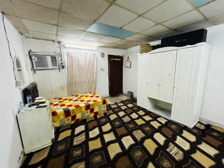 Dammam, Bedspace For Rent, SAR 350/month,  Looking For Executive Roommate Share Furnished Bed Room - Indians Only