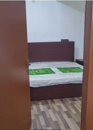 Riyadh, Apartments, Flats, Houses & Villas, SAR 25000/year,  2 BR,  SAR 25000/Year 2 BR Family Villa Portion Malaz Near Jarir Panda