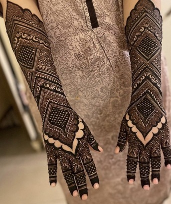 Riyadh, Beautician, Professional Henna Classes &ndash; Online/physical & In Riyadh