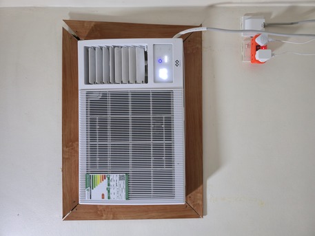 Yanbu, Air Conditioners, SAR 800,  Excellent Brand New Window AC Having Remote Control 03 Months Used Only