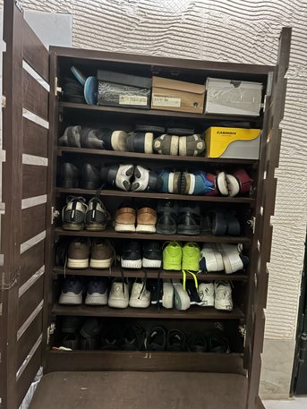Riyadh, Furniture, SAR 250,  Durable Shoe Rack With Storage Bench