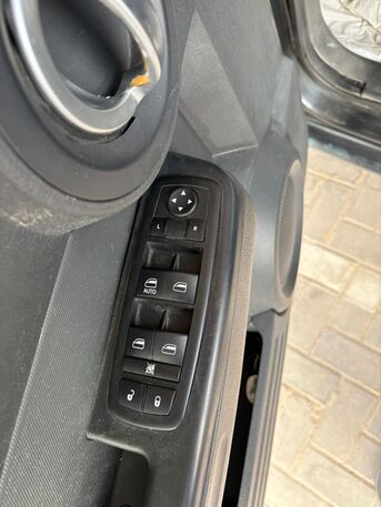 Riyadh, Vehicles, Cars & Trucks , SAR 22000,  Dodge Nitro,  2011,  Automatic,  391000 KM,    With  Transmission For Sales 2nd Owner