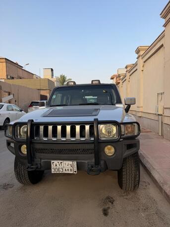 Riyadh, Vehicles, Cars & Trucks , SAR 28,  Hummer H3,  2007,  Automatic,  287208 KM,  Neat And Clean  For Sale