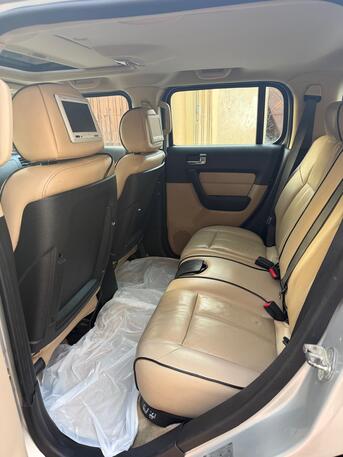 Riyadh, Vehicles, Cars & Trucks , SAR 28,  Hummer H3,  2007,  Automatic,  287208 KM,  Neat And Clean  For Sale