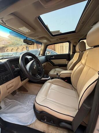 Riyadh, Vehicles, Cars & Trucks , SAR 28,  Hummer H3,  2007,  Automatic,  287208 KM,  Neat And Clean  For Sale