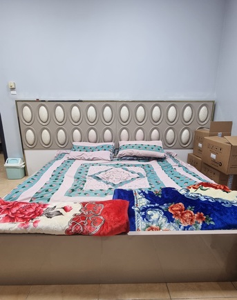Jeddah, Furniture, SAR 400,  Neat And Clean Double Bed With Dressing Table Only 400 Riyal.