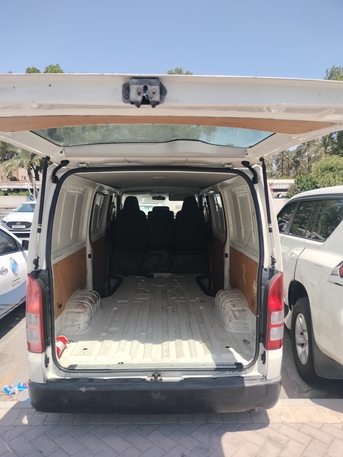 Salmaniya, Vehicles, Cars & Trucks , Toyota Hi-Ace,  2015,  Manual,  228000 KM,   TOYOTA Hiace Cargo Goods Delivery Bus.