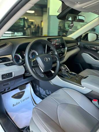 Riffa, Vehicles, Cars & Trucks , BHD 12500,  TOYOTA HIGHLANDER HYBRID 2021 WHITE,  2021,  Automatic,  38000 KM,