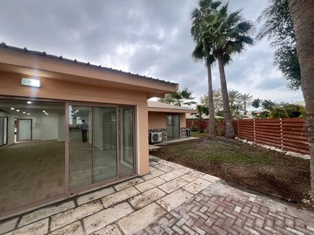 Hamala, Villas, BHD 1125,  Furnished,  Elegant Renovated Villa For Rent | Private Beach | Boating Facility | Private Garden