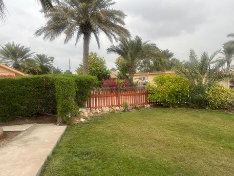 Hamala, Villas, BHD 600,  Furnished,  Renovated Beach Access Villa For Rent | Boating Facility | Private Garden