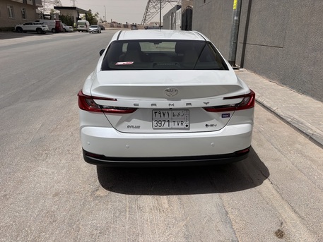 Riyadh, Vehicles, Cars & Trucks , SAR 95000,  Toyota Camry Hybrid,  2025,  Automatic,  40000 KM,  Excellent Condition, No Accidents
