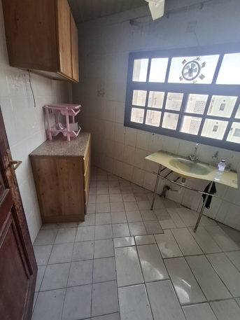 Manama, Apartments, Flats, Houses & Villas, BHD 150/month,  2 BR,  2 Partition Room Hall 150bd Unlimited Ewa