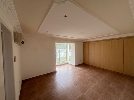 Saar, Villas, BHD 700,  3 Bedroom Semi-Furnished Villa For Rent | Private Garden