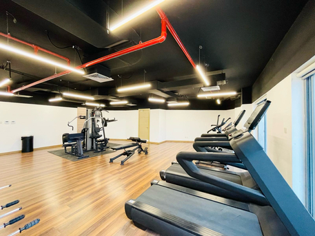 Busaiteen, Apartments, Flats, Houses & Villas, BHD 520/month,  2 BR,  Fully Furnished 2BR Apartment | Near RCSI | Pool, Gym | BD 520