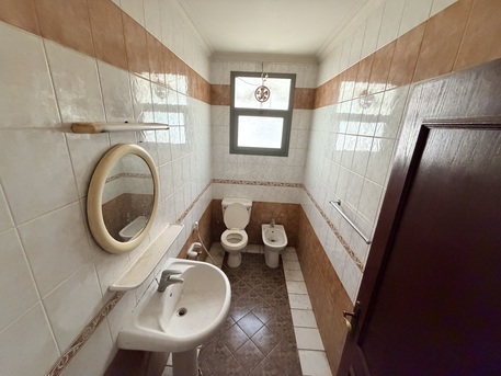 Adliya, Apartments, Flats, Houses & Villas, BHD 350/year,  3 BR,  Amazing Semi Furnished 3 Bedroom Apartment Available