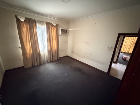 Adliya, Apartments, Flats, Houses & Villas, BHD 350/year,  3 BR,  Amazing Semi Furnished 3 Bedroom Apartment Available
