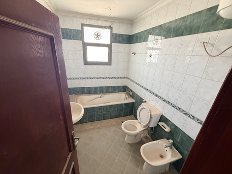 Adliya, Apartments, Flats, Houses & Villas, BHD 351/year,  3 BR,  Amazing Semi Furnished 3 Bedroom Apartment Available