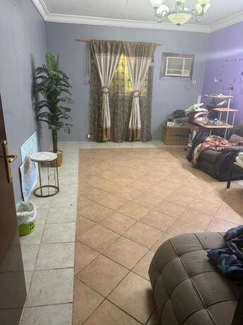 Al Malaz, Rooms for Rent, SAR 1500/month,  Separate Furnished Big Room ( 18 X 12) For Executive Bachelor