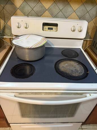 Khobar, Household Items, SAR 500,  Electric Oven - American Brand Frigidaire
