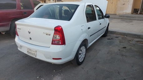 Riyadh, Vehicles, Cars & Trucks , SAR 6500,  Renault Logan,  2013,  Manual,  000 KM,  -  - White -6500 SAR