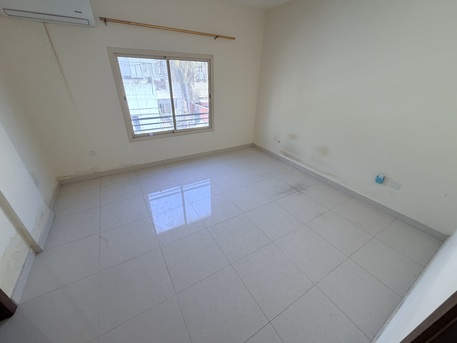 Adliya, Apartments, Flats, Houses & Villas, BHD 240/year,  Furnished,  2 BR,  Amazing Semi Furnished 2 Bedroom Apartment Available