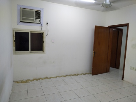 Al Khobar Al Shamalia, Rooms for Rent, SAR 700/month,  Furnished,  56 Sq. Meter,  Single Room Available For Rent &ndash; Executive Tenant Preferred