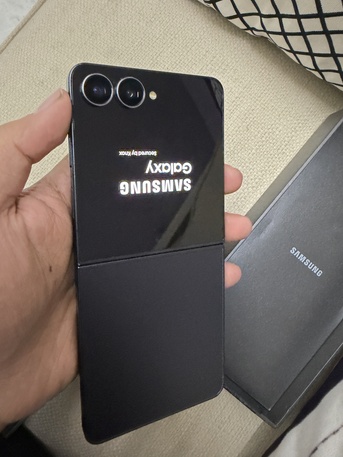 Riyadh, Mobile Phones, SAR 2700,  Samsung Z Flip 7 Only Used 2 Months Brand New Phone