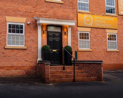 London, Dental, Teeth Cleaning Worcester
