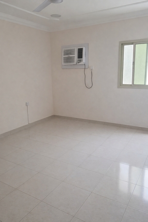 Salmaniya, Apartments, Flats, Houses & Villas, BHD 150/month,  2 BR,  For Rent Flat In Al Musalla Area With  Without Electricity