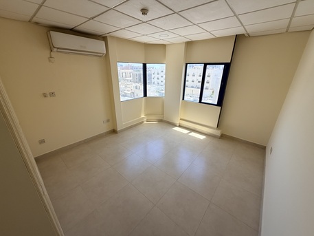 Adliya, Apartments, Flats, Houses & Villas, BHD 200/year,  1 BR,  Amazing Semi Furnished 2 Bedroom Apartment Available