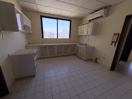Adliya, Apartments, Flats, Houses & Villas, BHD 200/year,  1 BR,  Amazing Semi Furnished 2 Bedroom Apartment Available