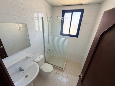 Adliya, Apartments, Flats, Houses & Villas, BHD 200/year,  1 BR,  Amazing Semi Furnished 2 Bedroom Apartment Available