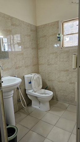 Manama, Rooms for Rent, BHD 100/year,  1BHK ROOM FOR RENT. NEAR TOYOTA OFFICE MANAMA. (POLICE FORT)